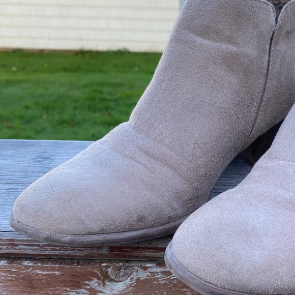 American Eagle suede boots Size 8 1/2 - Picture 2 of 4